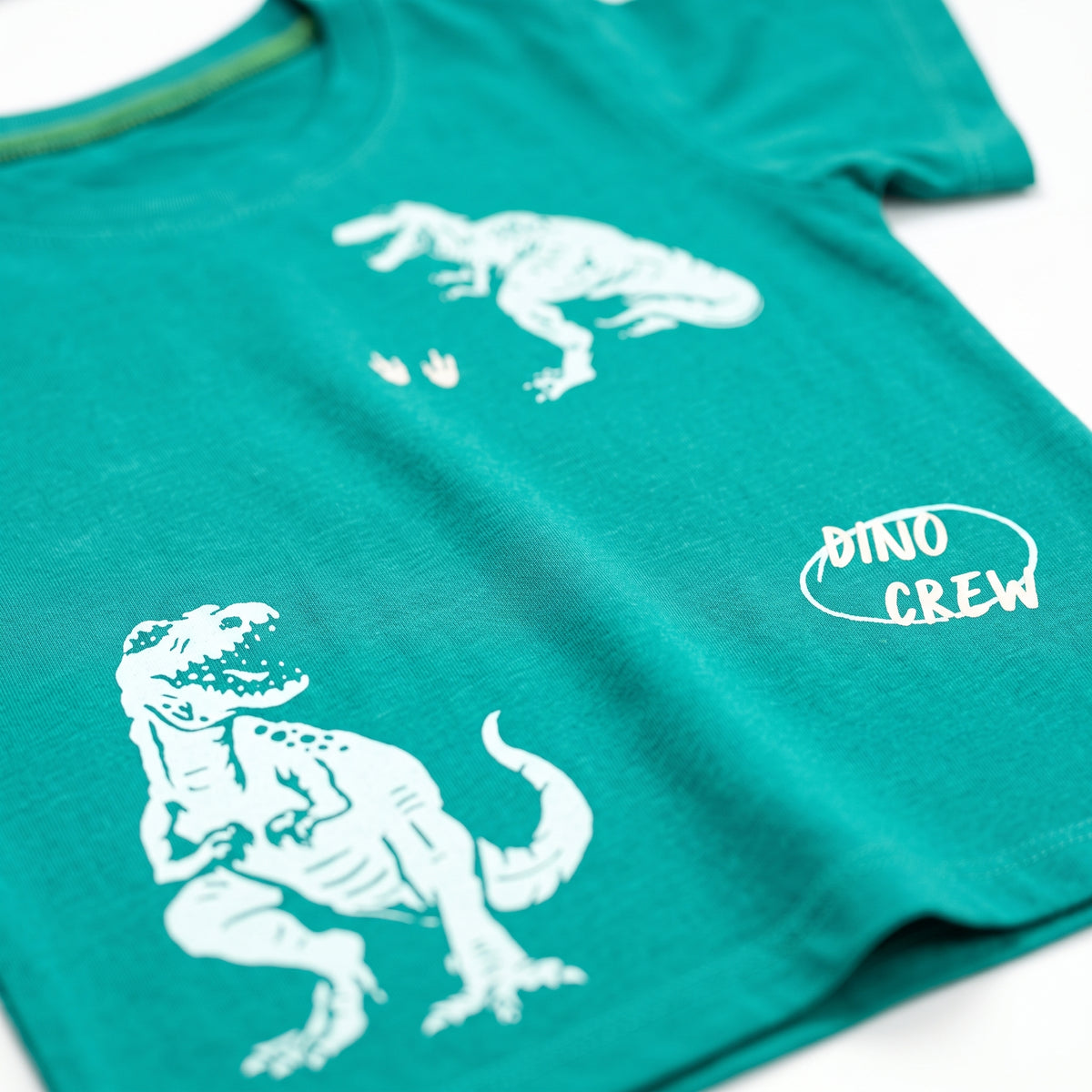 Camisa Dino + Pantalon Jogger